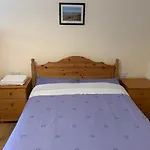 Hostel Clare's Rock Self-catering *
