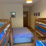 Clare's Rock Self-catering Hostel Carron