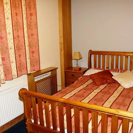 Clare's Rock Self-catering Carron