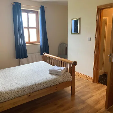 אכסניה Clare's Rock Self-catering *