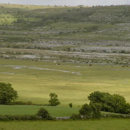 Hostel Clare's Rock Self-catering *