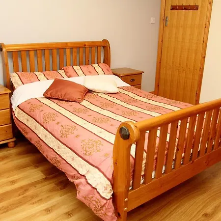 Clare's Rock Self-catering Carron