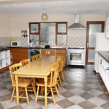 Clare's Rock Self-catering אכסניה Carron