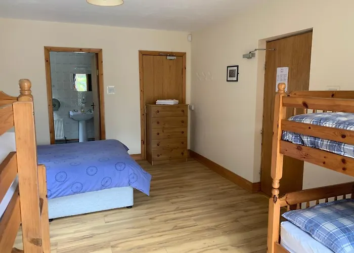 Hostel Clare's Rock Self-catering *