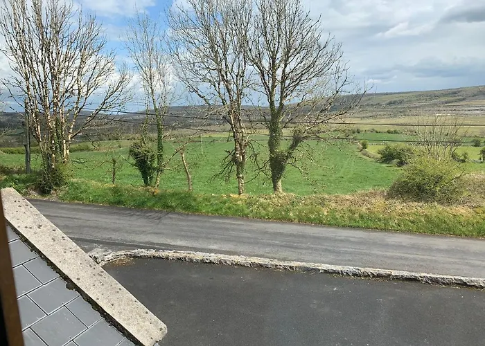 Clare's Rock Self-catering Carron