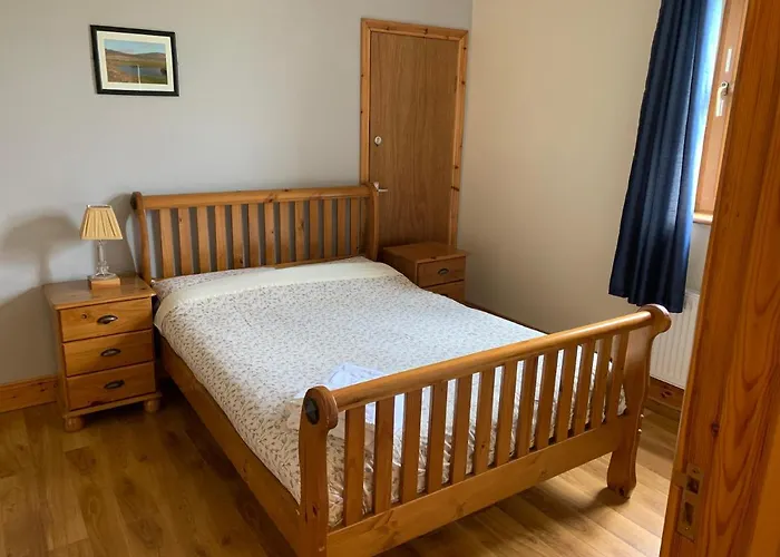 Clare's Rock Self-catering Hostel *