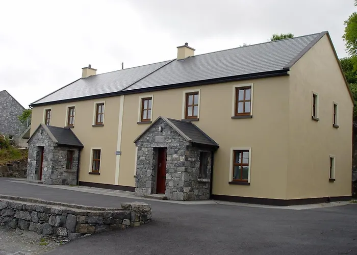 Clare's Rock Self-catering *