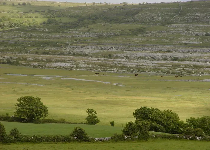 Hostel Clare's Rock Self-catering *